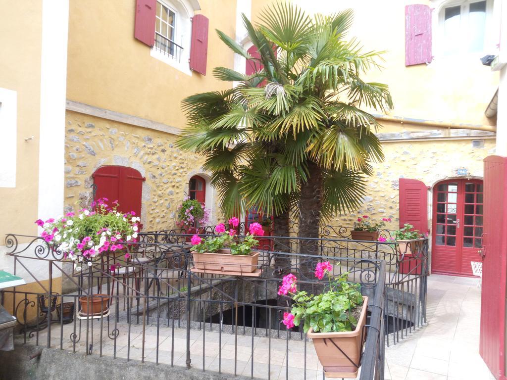 Hotel L'Oronge แซ็ง-ฌอง-ดู-การ์ ภายนอก รูปภาพ